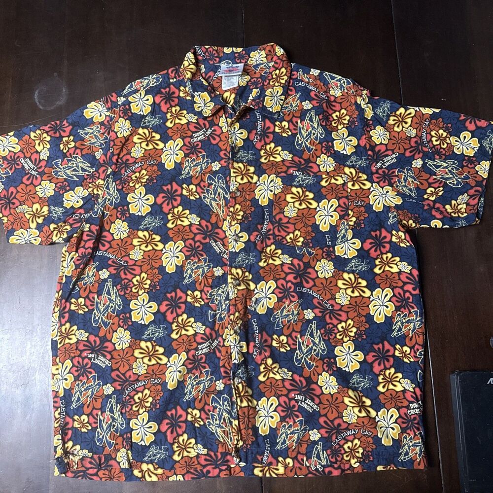 Disney Cruise Lines Shirt Mens XL Red Floral Hawaiian Castaway Cay Button DCL